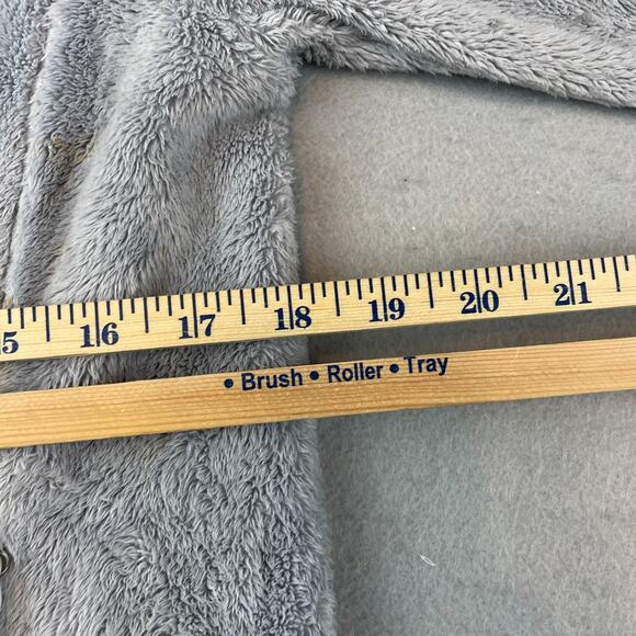 The North Face Women's Osito Jacket Fuzzy Gray - Picture 12 of 13